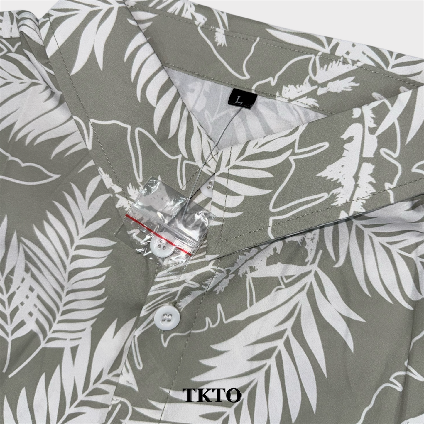 SHEIN Men’s Button Shirt (L)