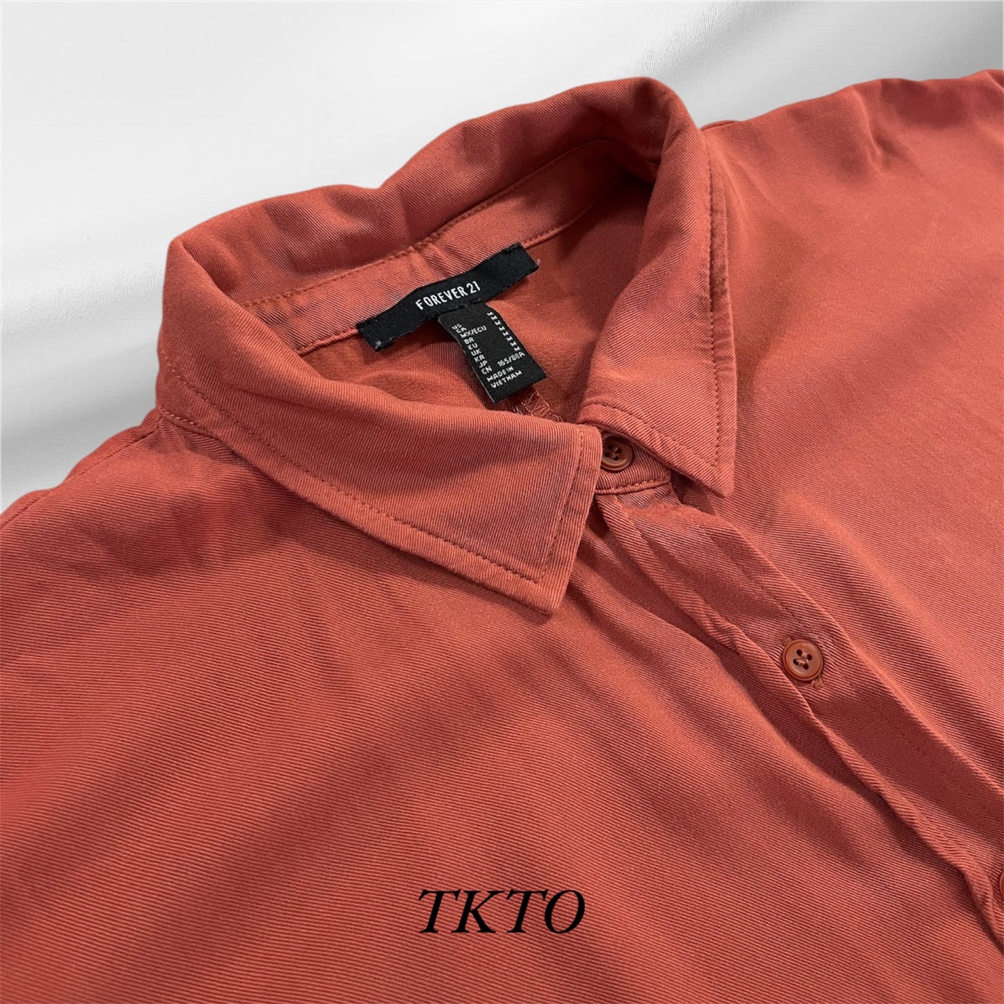 FOREVER 21 Men’s Bagged Button-Down Shirt