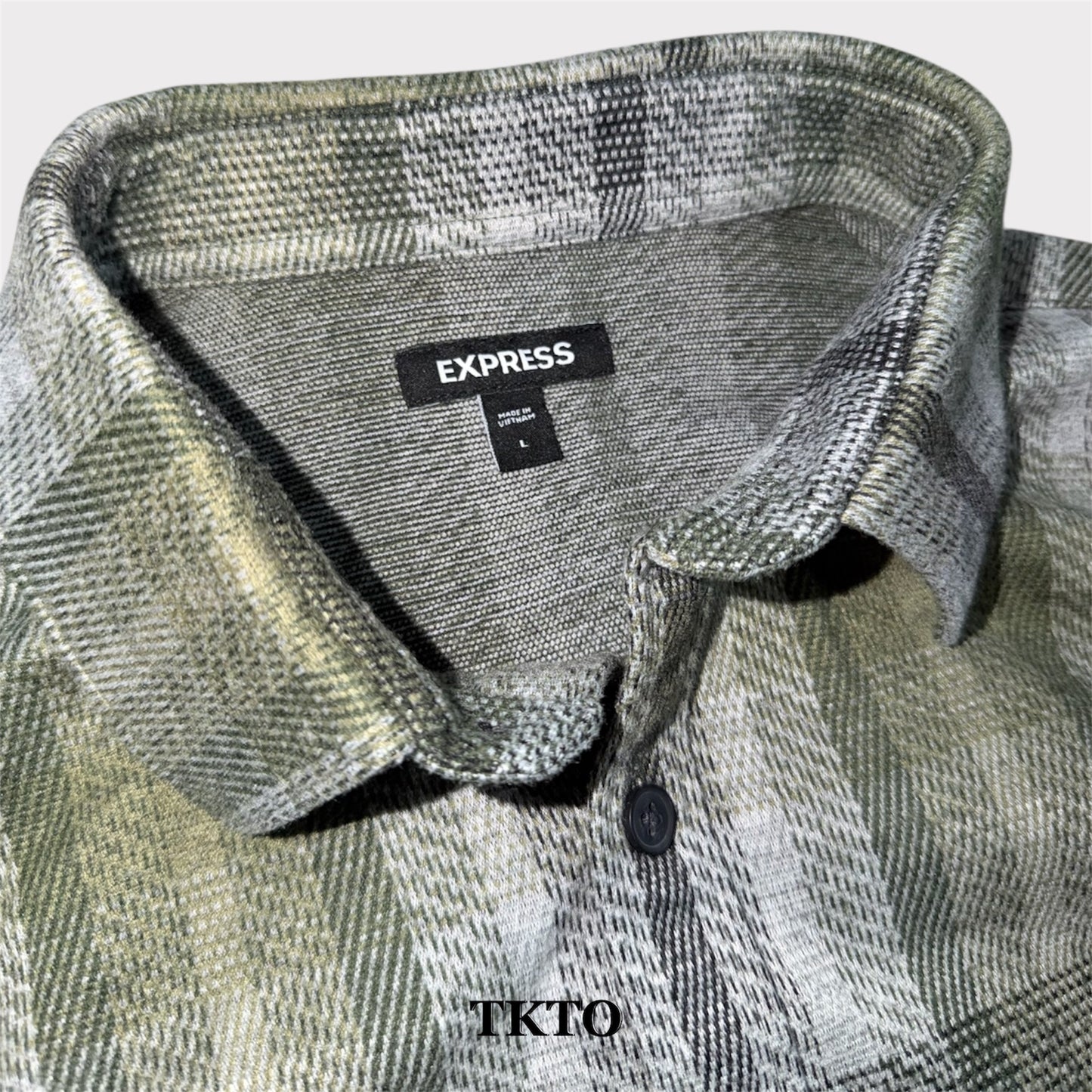 EXPRESS Men’s Long Sleeve Button Shirt (L)